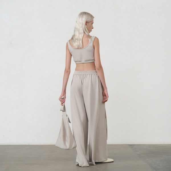 Sleeveless Crop Top for Women Elegant and Commuter-Friendly Innerwear - Image 4